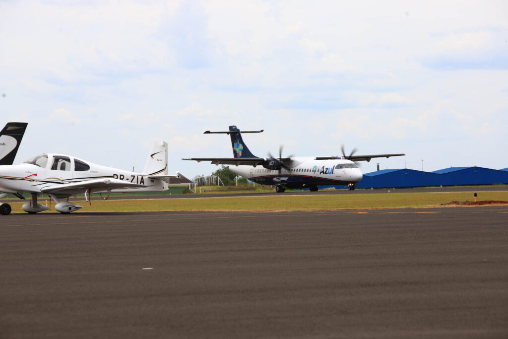 Paraná tem novos dez voos que ligam Curitiba com o interior