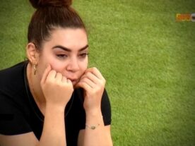 BBB 22: Naiara Azevedo chora por expor fraquezas em rede nacional
