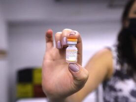 Brasil recebe 3º lote de vacinas da Pfizer para crianças de 5 a 11 anos