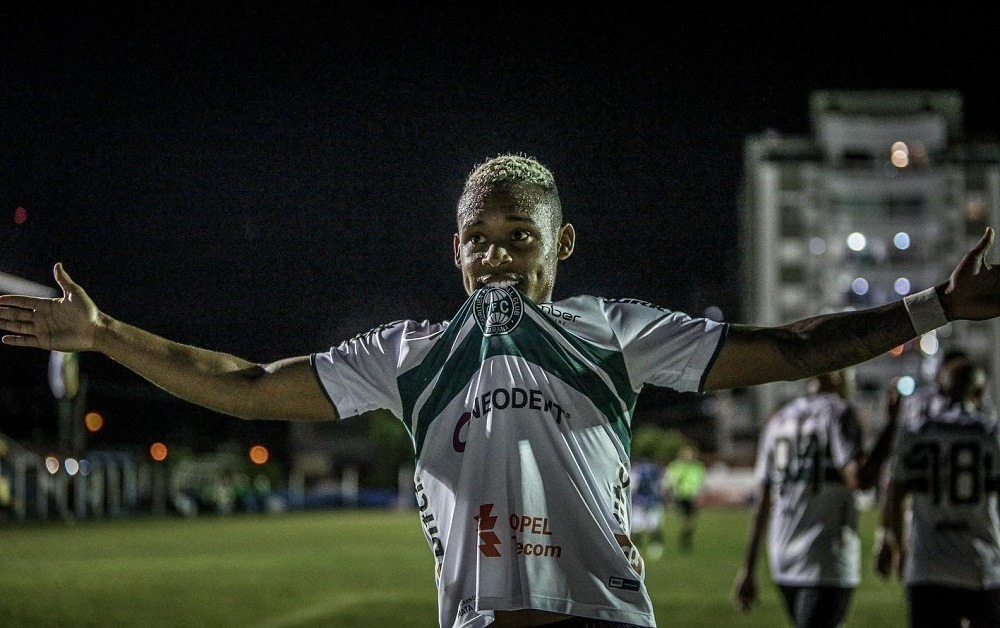 Coritiba derrota o União de virada e volta a vencer no Campeonato Paranaense