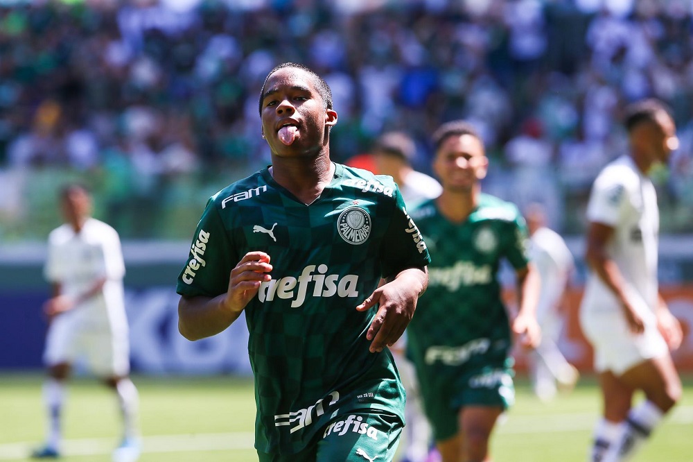 Palmeiras goleia o Santos e conquista a Copinha pela primeira vez