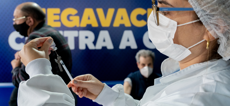 Brasil tem 40 milhões de vacinados com dose de reforço contra covid-19