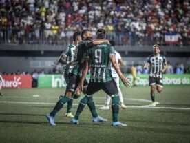Coritiba vence Bahia de Feira e avança na Copa do Brasil