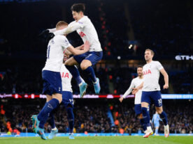 Tottenham vence City com gol de Kane nos acréscimos