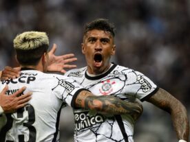 Corinthians decide no primeiro tempo e bate Mirassol pelo Paulista