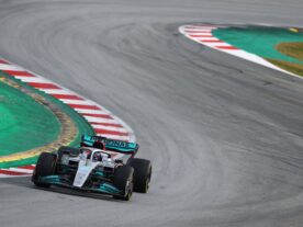 Hamilton é o mais rápido em terceiro dia de testes com dobradinha da Mercedes