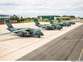 FAB disponibiliza aviões para transporte de brasileiros que deixaram a Ucrânia