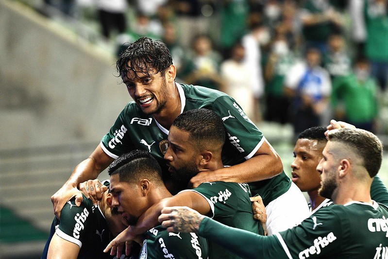 Palmeiras sofre, mas vence Água Santa antes do Mundial