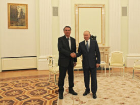 Somos solidários à Rússia, diz Bolsonaro em encontro com Putin