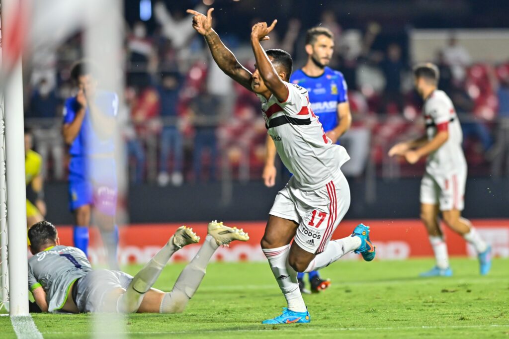 São Paulo vence Santo André com gol de Marquinhos nos minutos finais