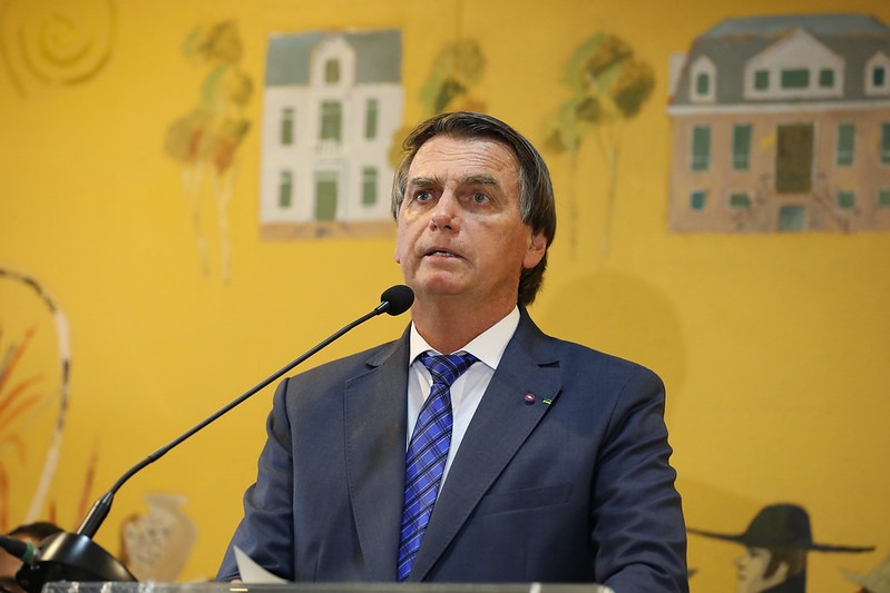 ‘Não defino preço da Petrobras’, diz Bolsonaro pouco antes do anúncio de aumento