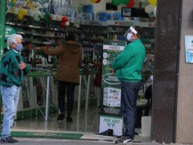 Governo do Paraná desobriga uso de máscaras em todo Estado