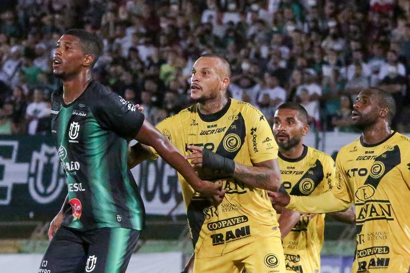 Maringá x FC Cascavel AO VIVO: saiba onde assistir ao Campeonato Paranaense
