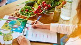 Dia da Saúde e Nutrição: cuidado com o que come
