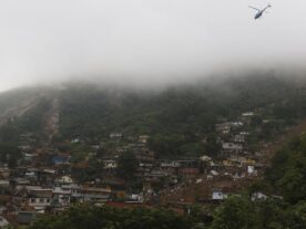 Petrópolis aciona sirenes e alerta população sobre efeitos da chuva