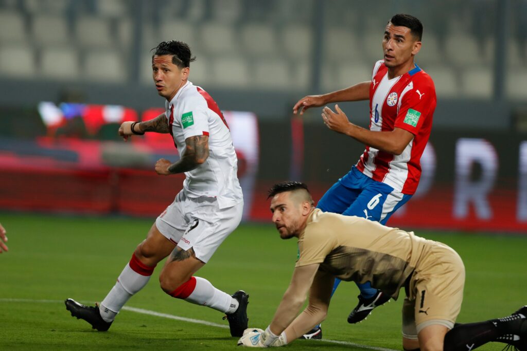 Peru vence Paraguai e vai para repescagem da Copa do Mundo