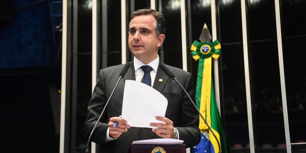 Pacheco anuncia desistência de candidatura à Presidência pelo PSD