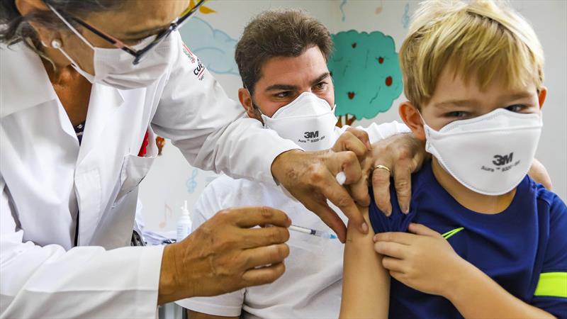 Vacinação pediátrica: 4 em cada 10 crianças de Curitiba não foram imunizadas