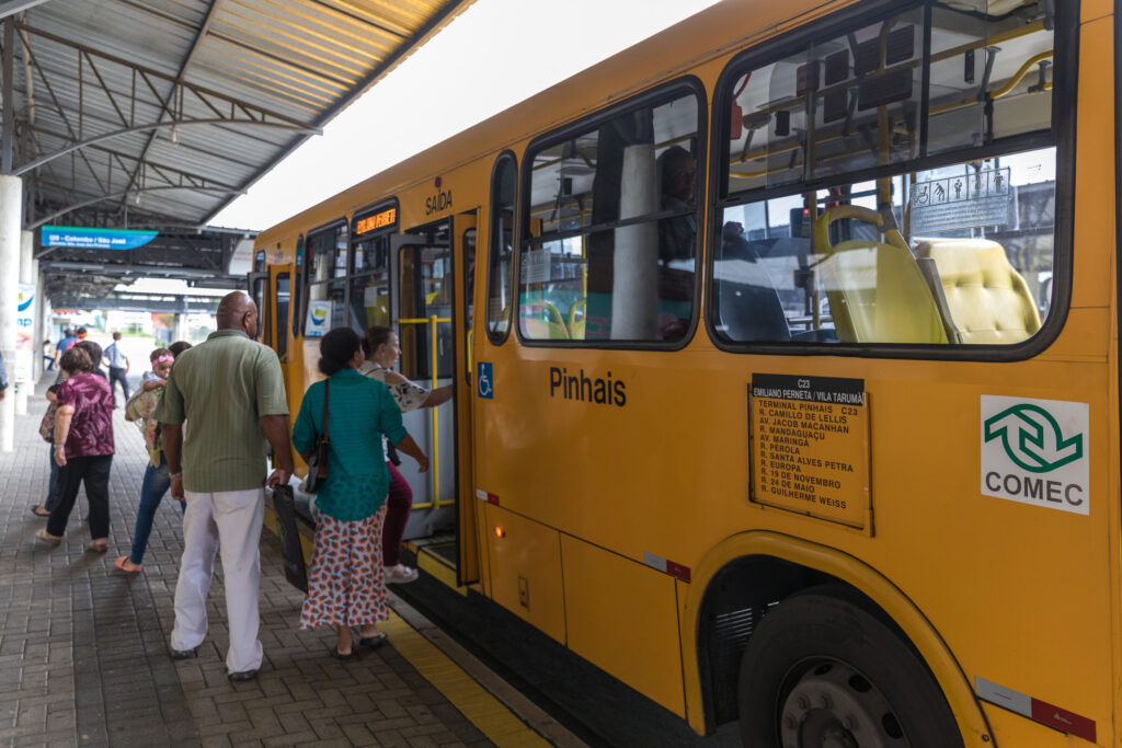 Comec reforça linhas de ônibus da Região Metropolitana