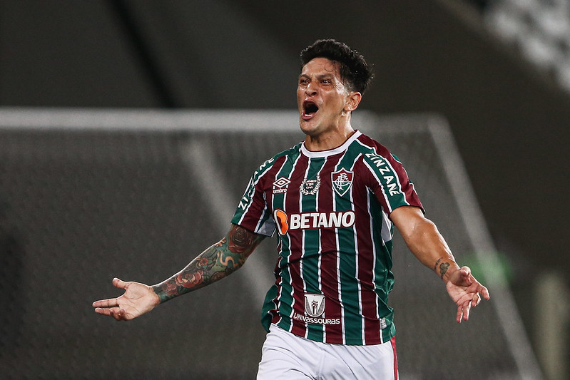 Fluminense bate Olimpia e se aproxima da vaga na fase de grupos Libertadores