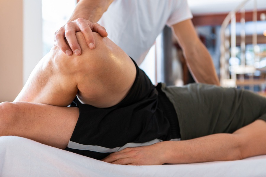 Osteopatia: especialidade da Fisioterapia trata dores e doenças na origem