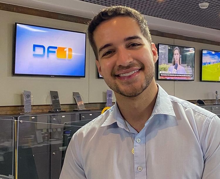 Gabriel Luiz, repórter da Globo esfaqueado em Brasília, recebe alta da UTI