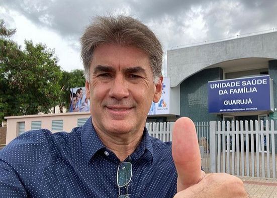 Paranhos anuncia que não será candidato e segue como prefeito de Cascavel