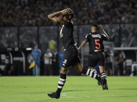 Vasco da Gama empata com Vila Nova na abertura da Série B
