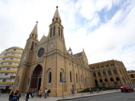 Sexta-feira Santa: procissões marcam o feriado em Curitiba