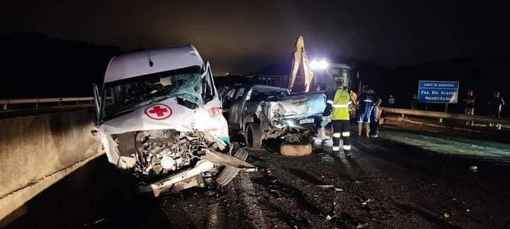 Carlos Simões morre em acidente com caminhão e ambulância na BR-116