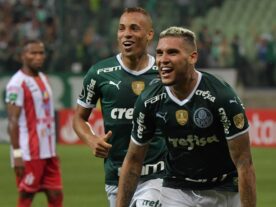 Palmeiras goleia Petrolero com quatro de Navarro na Libertadores