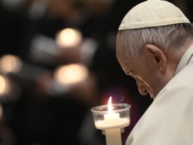 Papa lamenta ‘Páscoa de guerra’ e chama conflito na Ucrânia de sem sentido