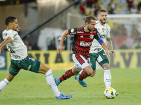 Flamengo e Palmeiras empatam em jogo antecipado do Brasileiro