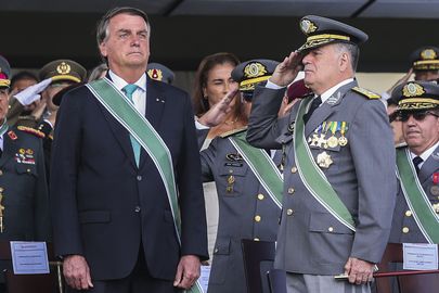 Bolsonaro diz a Fux e Barroso que quer paz no processo eleitoral