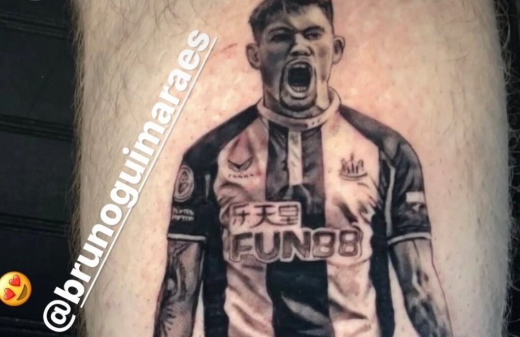 Newcastle: Torcedor faz tatuagem de Bruno Guimarães