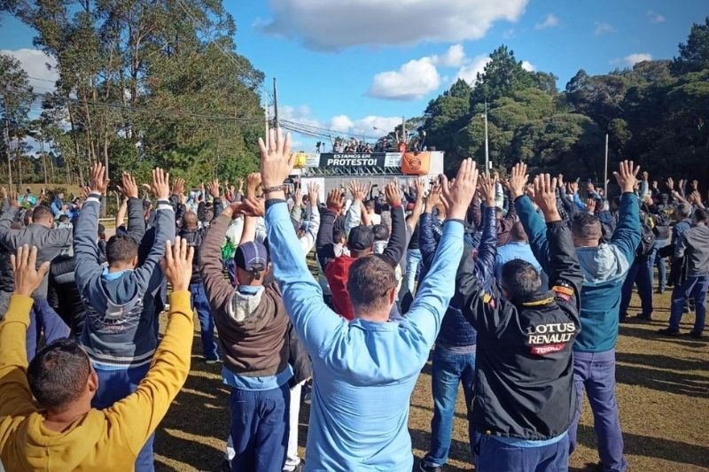 Greve na Renault: trabalhadores rejeitam proposta e greve é mantida