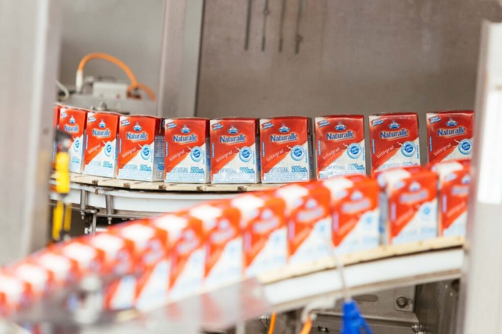 Marca paranaense é a segunda maior produtora de leite do país