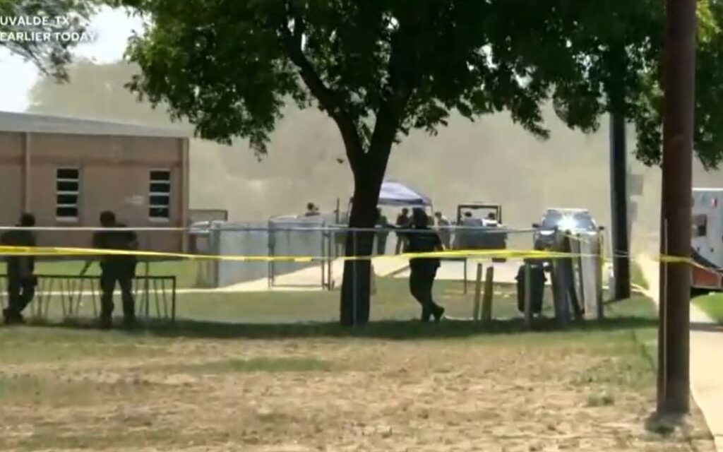 Ataque a tiros em escola no Texas mata ao menos 14 crianças e um professor