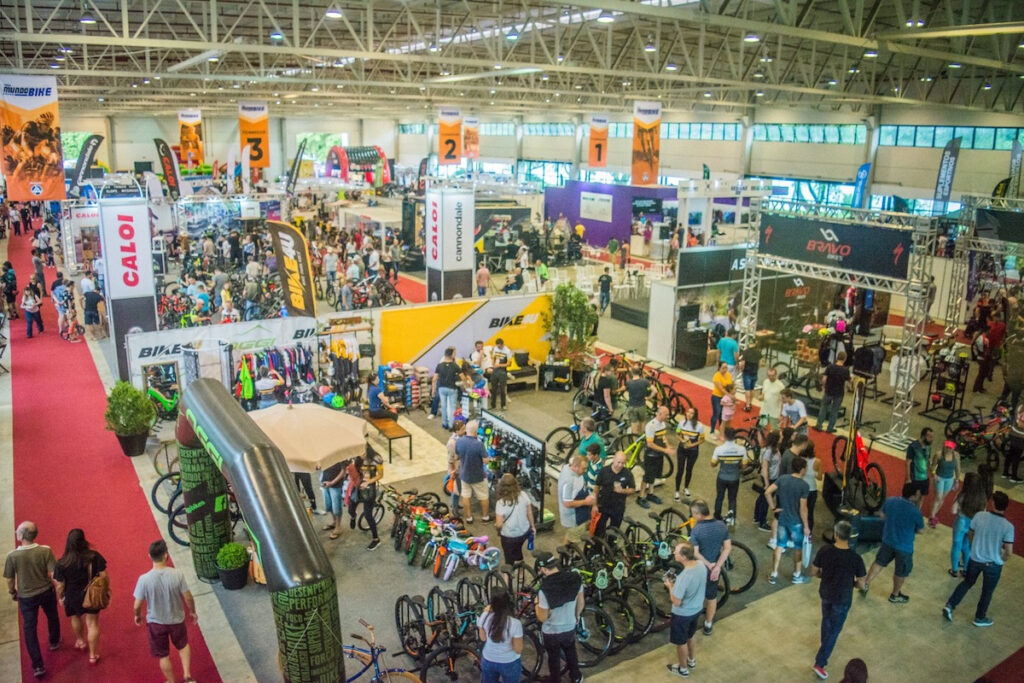 Curitiba recebe feira ciclística e exposição de bikes