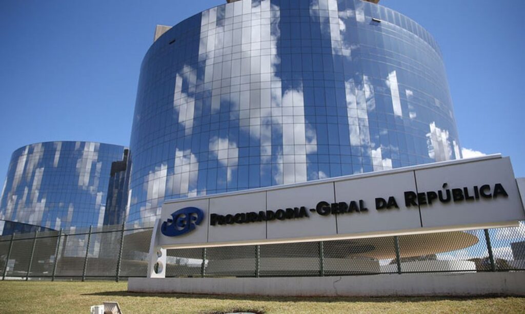 PGR arquiva pedido de Bolsonaro para investigar Moraes