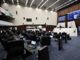 Alep aprova projetos que reforçam quadros de servidores de órgãos públicos