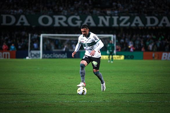 Coritiba x Palmeiras AO VIVO: onde assistir ao Brasileirão