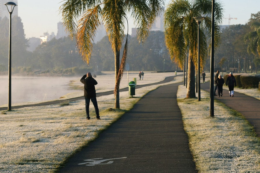Curitiba registra geada e dia mais frio do ano; veja a previsão para a semana