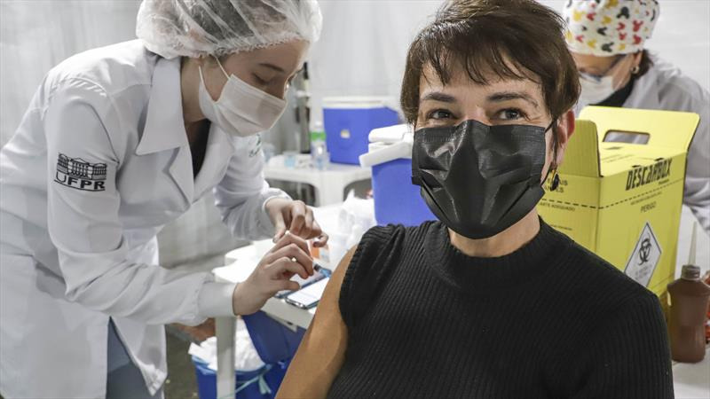 Covid-19: Curitiba convoca 46,7 mil pessoas para vacinação nesta semana