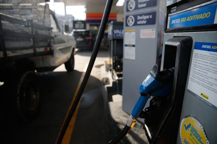 Combustíveis: diesel fica mais barato a partir de hoje