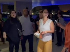 Michelle Bolsonaro leva evangélicos para orar à noite no Planalto; veja vídeo