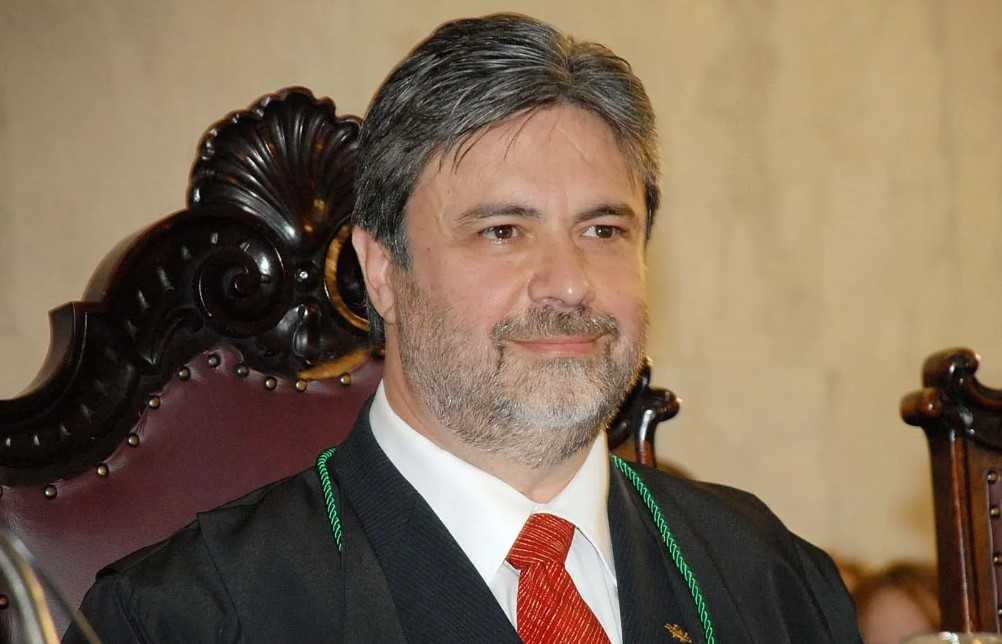 Maurício Requião pode recuperar seu cargo de Conselheiro no TCE
