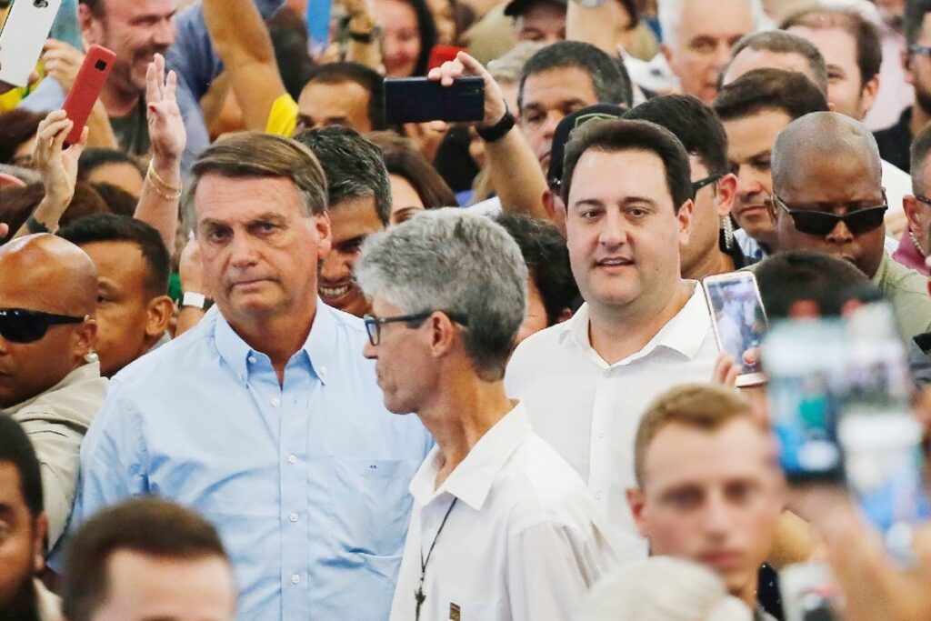 Bolsonaro no Paraná: presidente visita Foz e fará motociata e comício em Curitiba