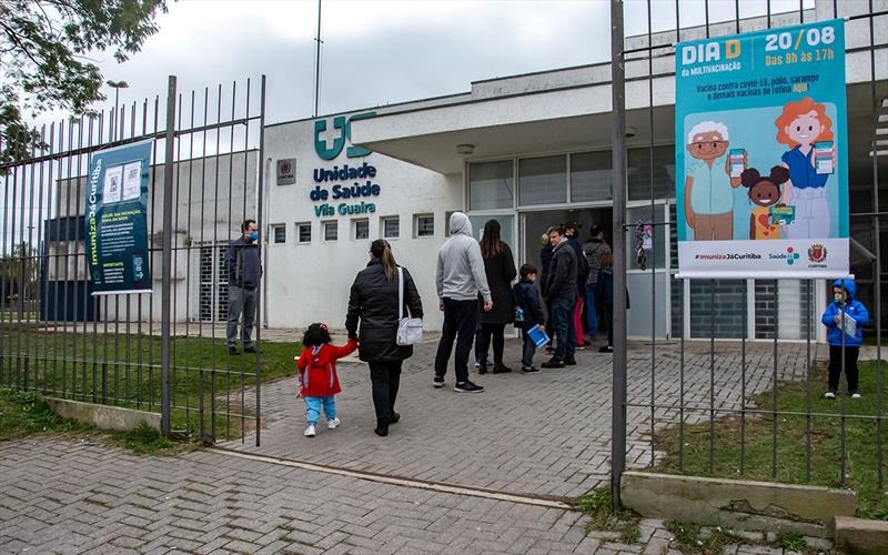 Curitiba aplica mais de 18 mil doses no Dia D da Multivacinação