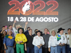 Bolsonaro vai à Festa do Peão com Hang e Tarcísio e usa arena como palanque